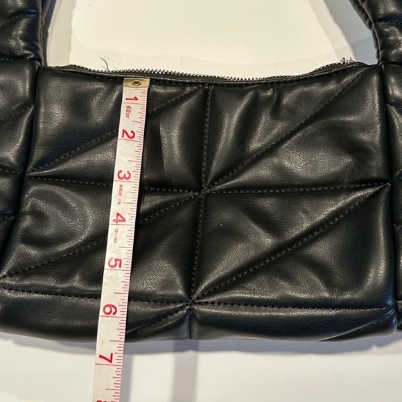 Zara Black Faux Leather Quilted Puffer Shoulder Bag Purse - Picture 4 of 7